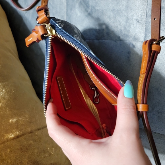 Dooney & Bourke Bagette - Picture 6 of 14